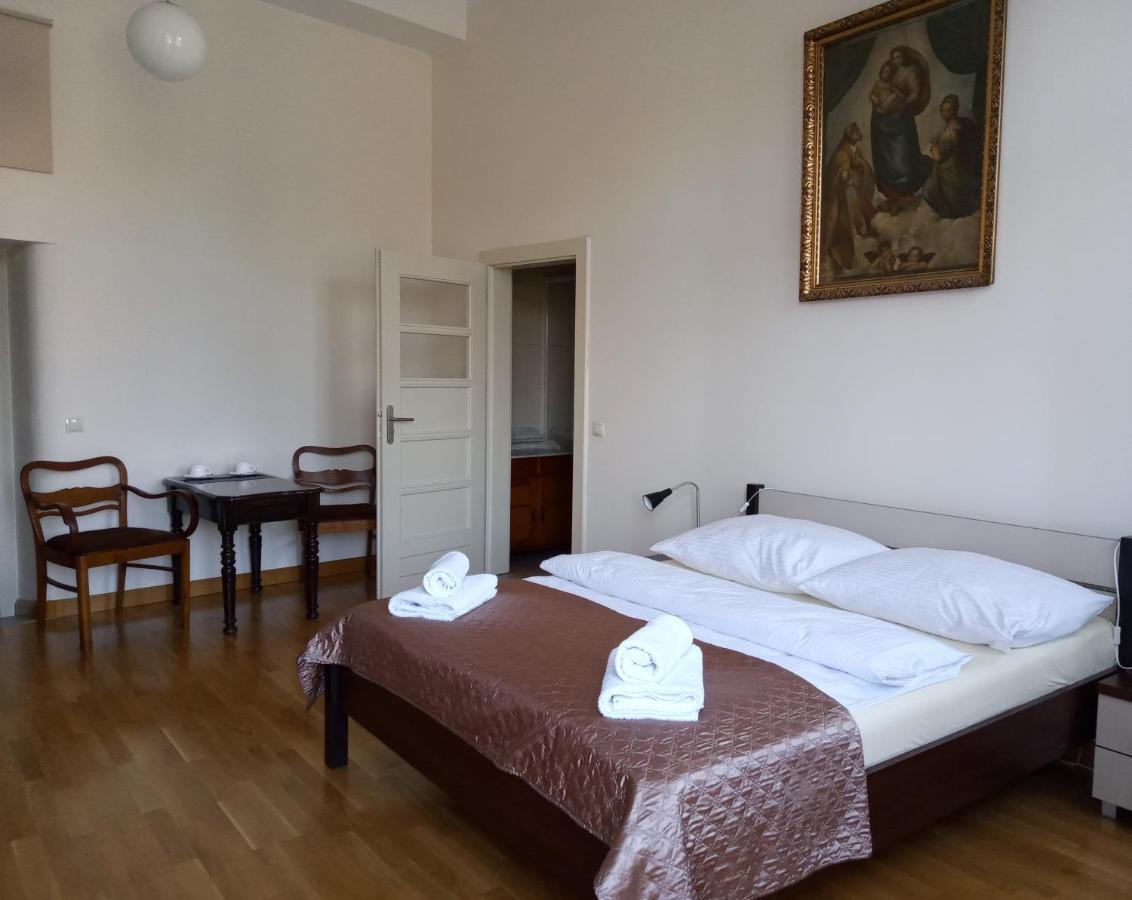 Bed and Breakfast Dom Notre Dame Вроцлав Экстерьер фото